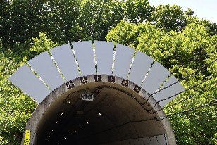 トンネル雪庇防止板